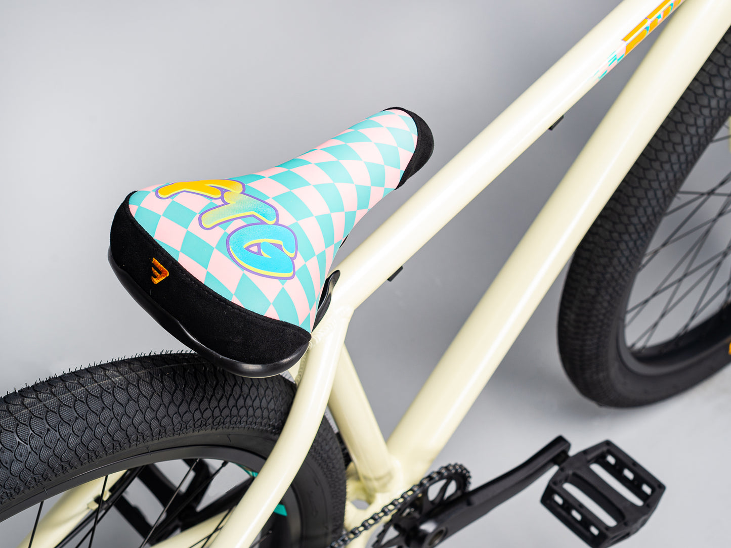 Bomma 29" FTG Ivory
