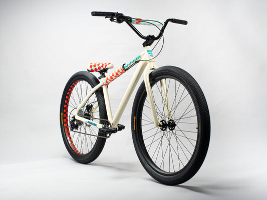 Bomma Thrust Ivory 29"